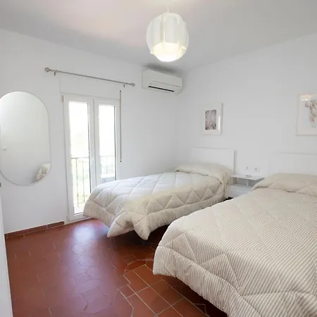 Hacienda 26 Menyber 度假居