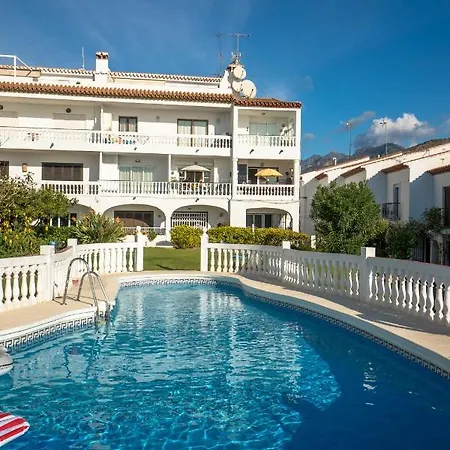 Hacienda 26 Menyber * Nerja